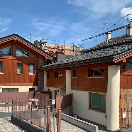 Casa Vacanze Anais 누스 외부 사진