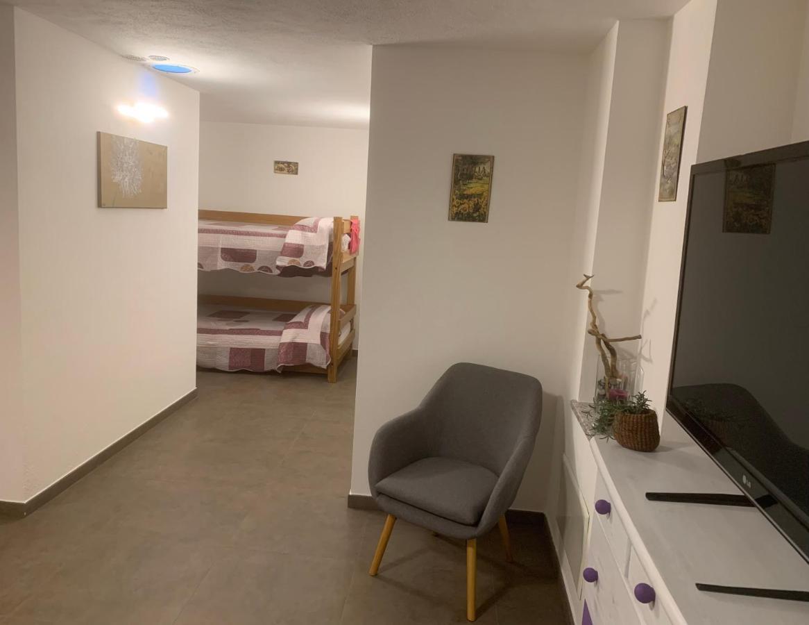 Casa Vacanze Anais 누스 외부 사진